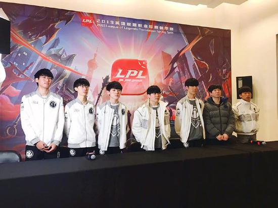 期的视野和 期的视野和