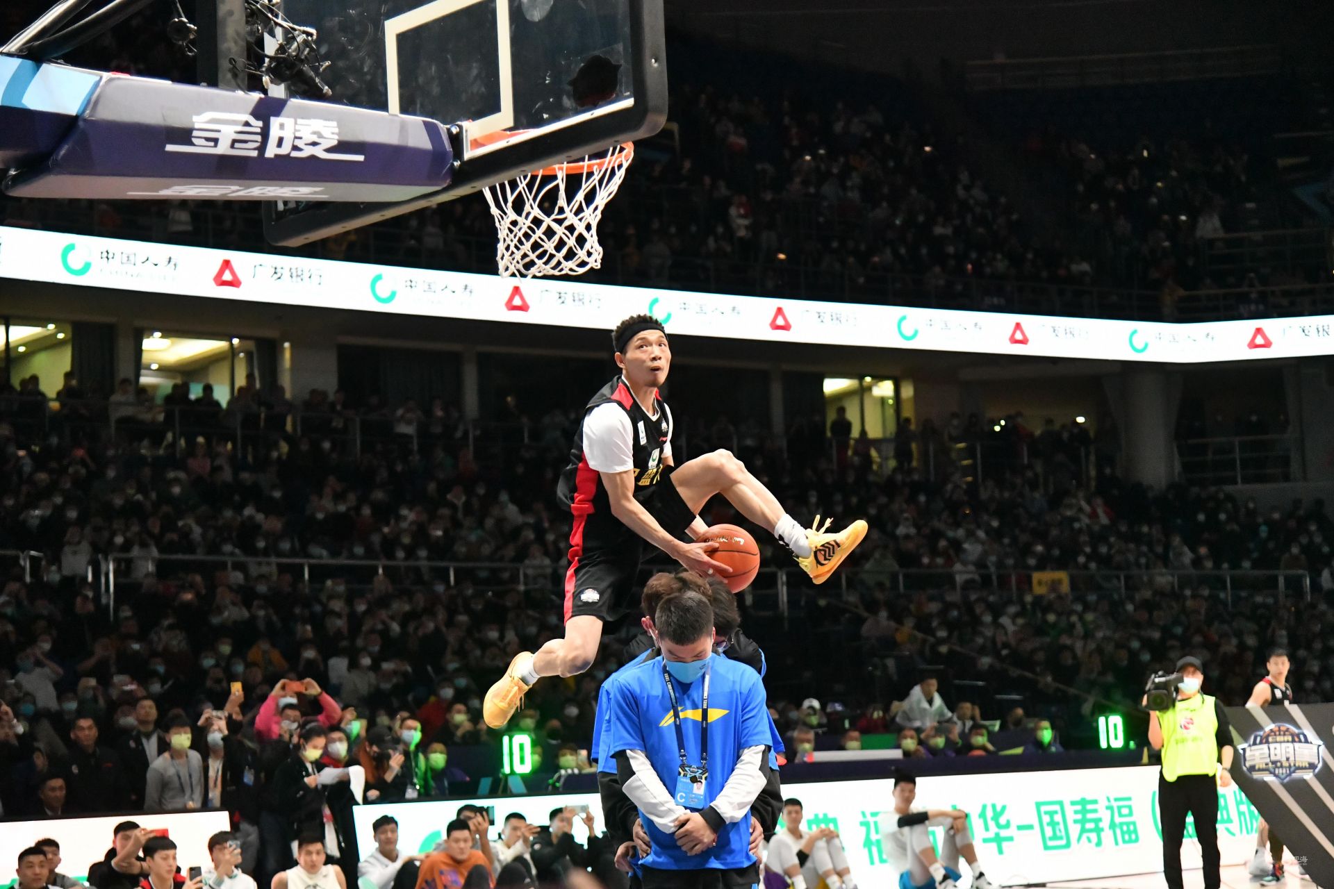 这个赛季能 这个赛季能