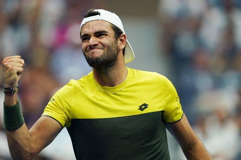 甲中游徘徊 甲中游徘徊